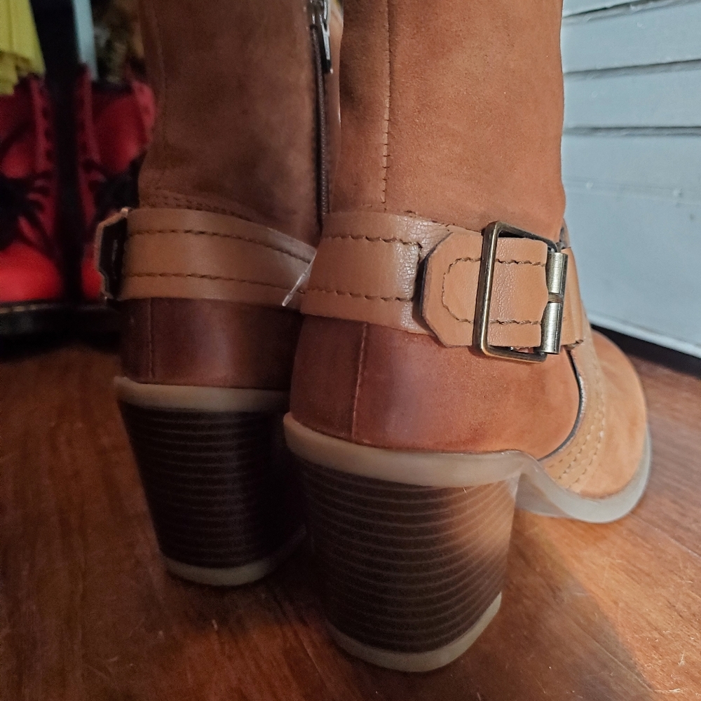 Earth Booties - Picture 2 of 4